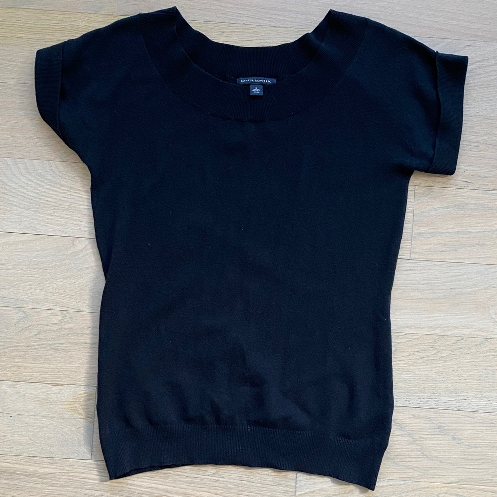 Banana Republic Short Sleeve Sweater
